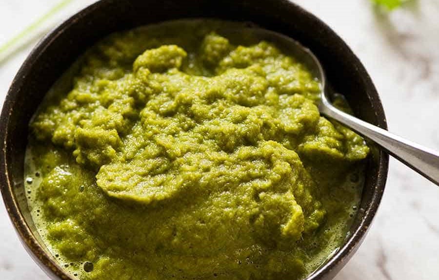 How to make your own green curry paste